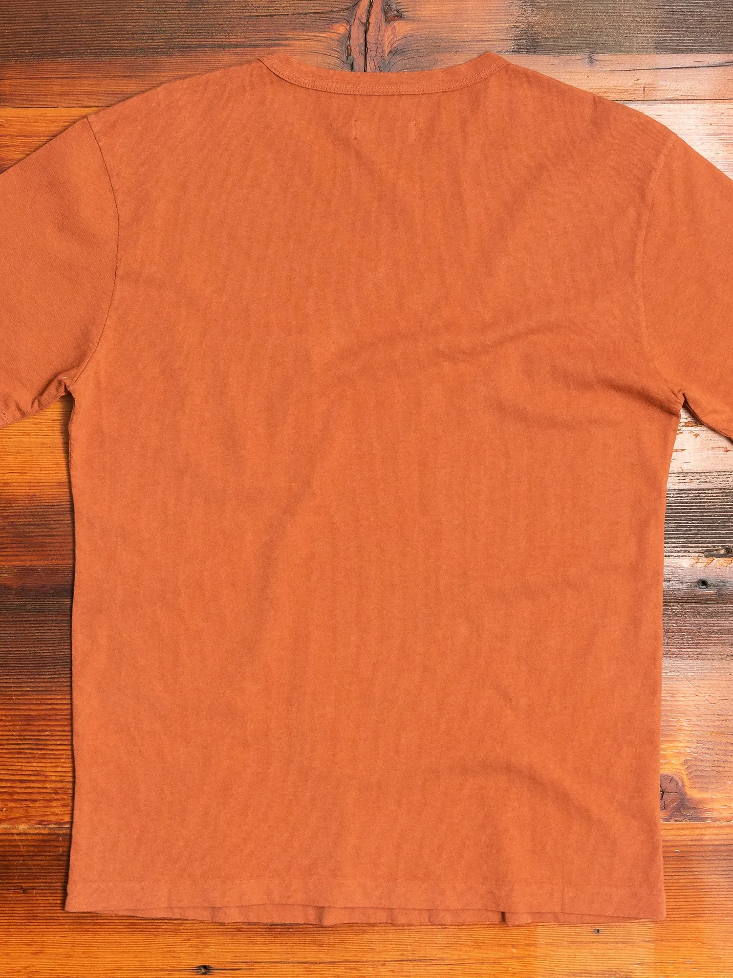 9oz Pocket T-Shirt in Rust
