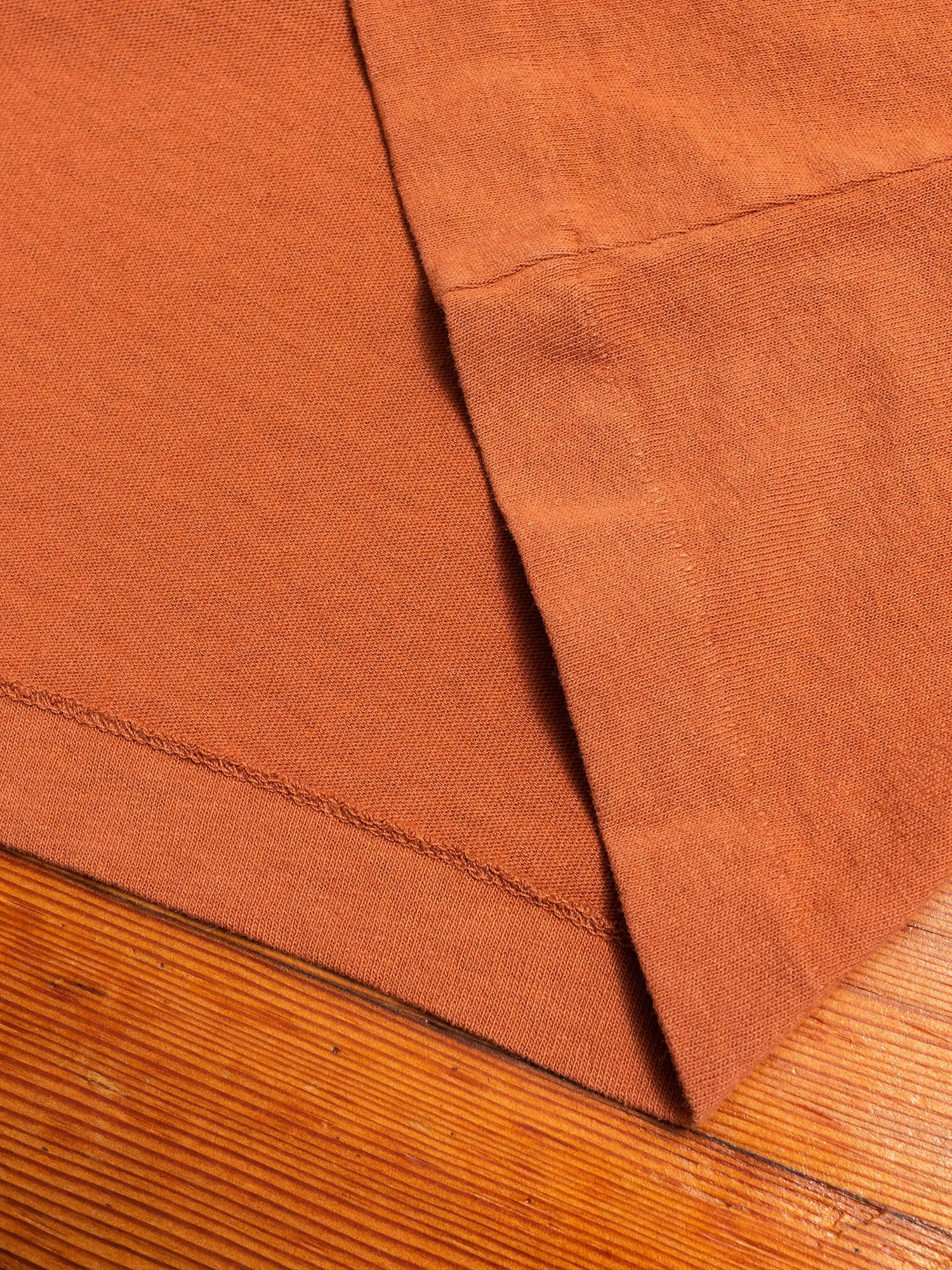 9oz Pocket T-Shirt in Rust