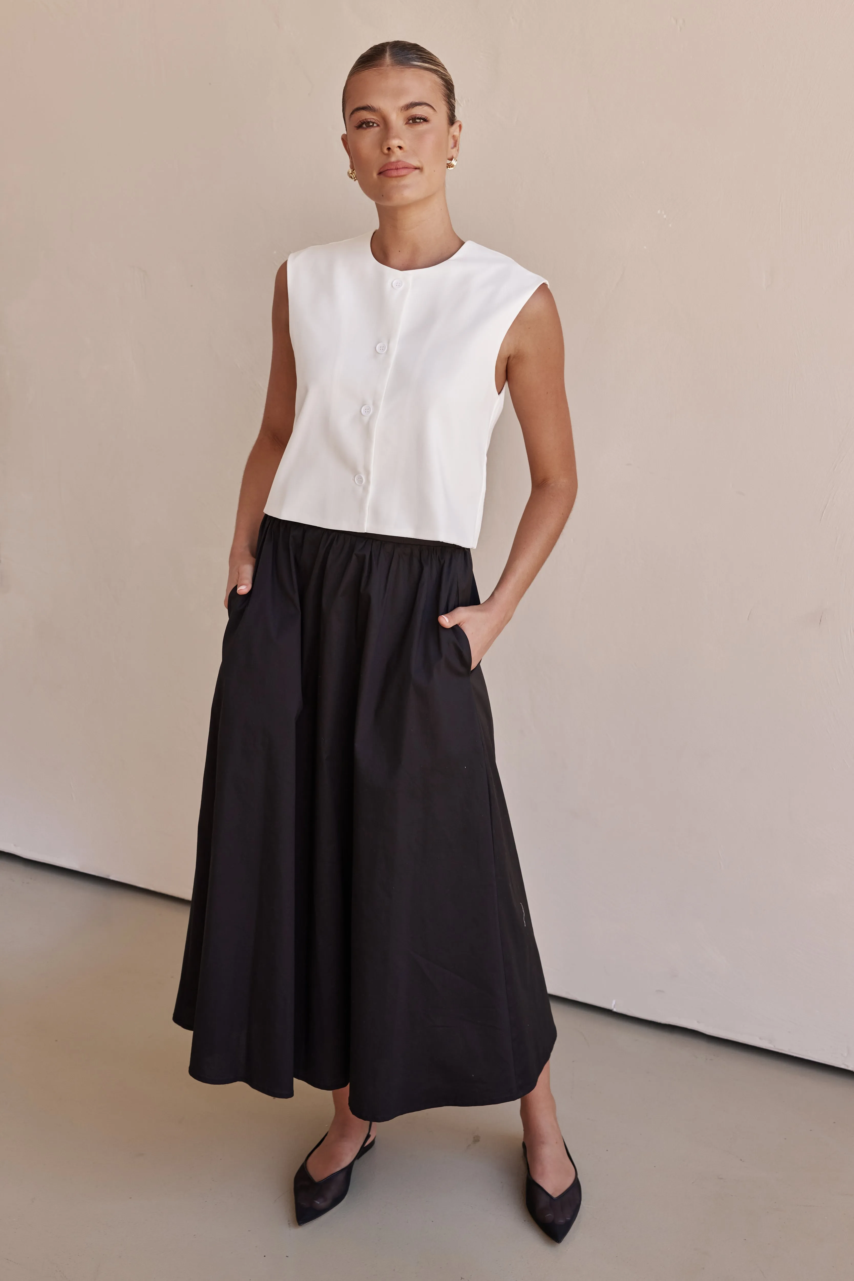 Dana Vest (White)