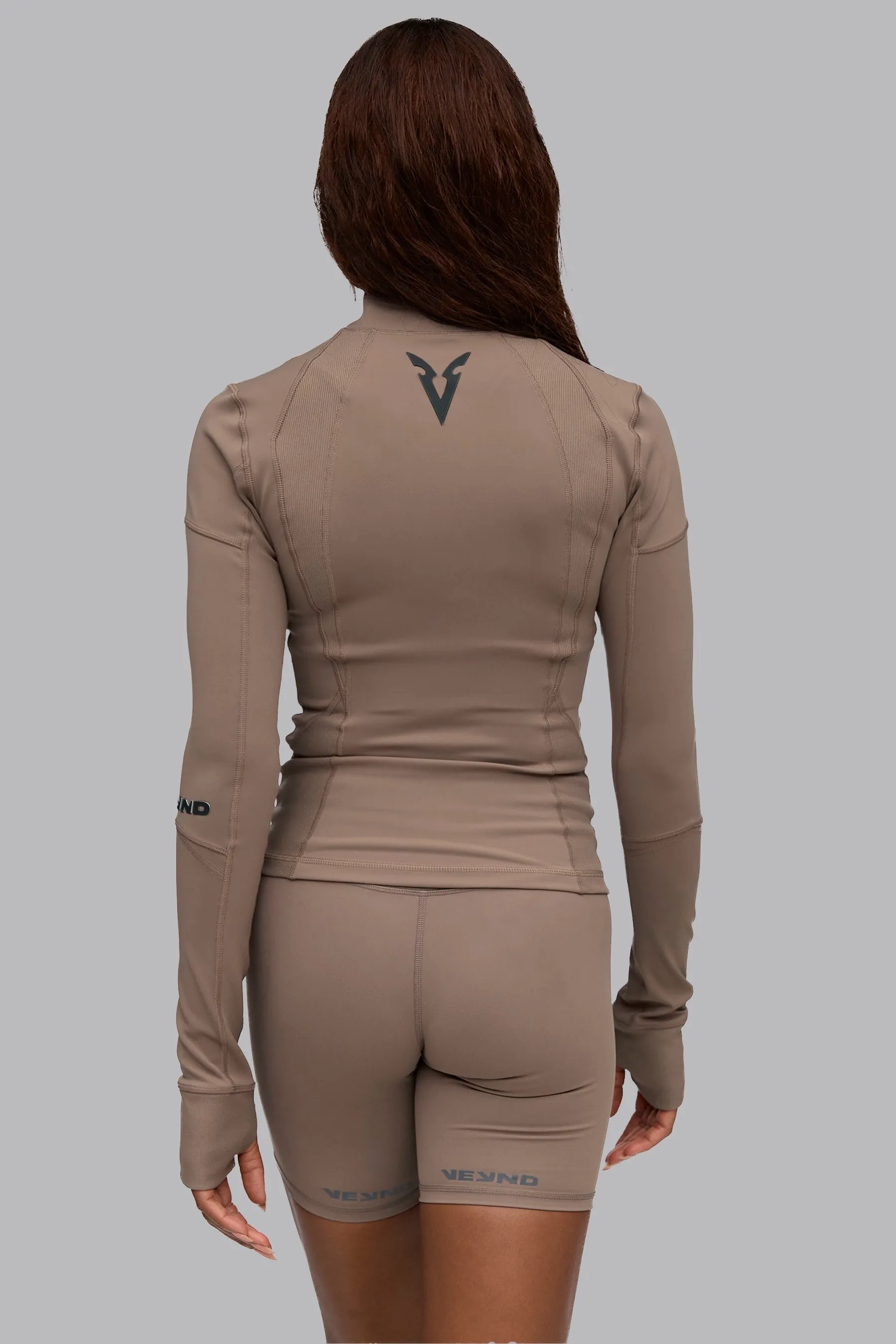 V_FORM MID LAYER - Tan